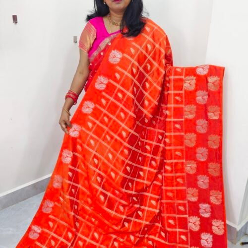 Trending Mango Silk Saree with Parrot Motifs and Zari Checks – MOR1661 (Orange)