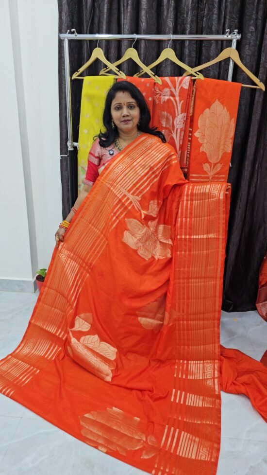 RW Mango Paper Silk Saree with Big Flower Bunch Design and Trendy Border – RWFB0741