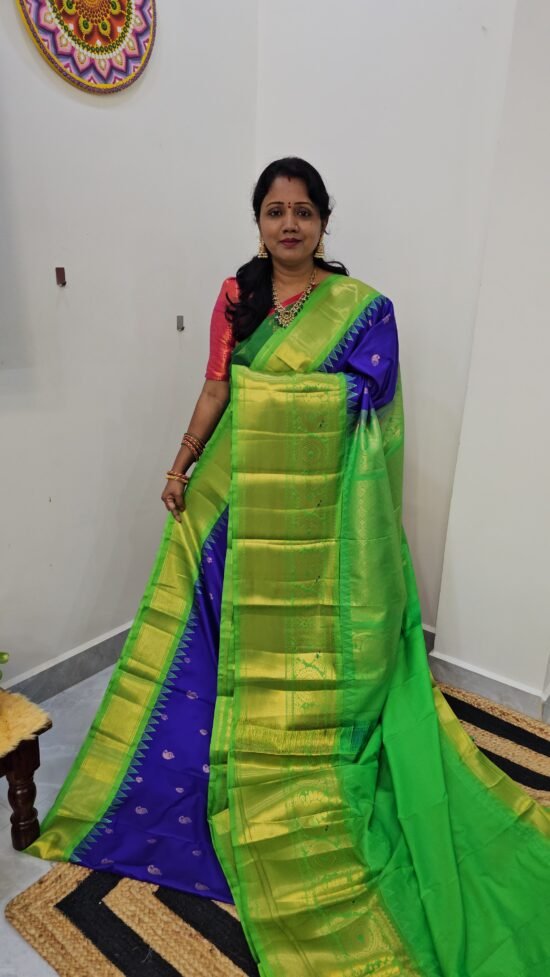 KG2871-1 – Blue with Green Border Kanchi Gadwal Saree with Turning Border and Grand Zari Pallu