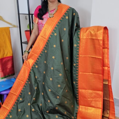 gadwal small checks saree, gadwal saree ocg1, green gadwal saree, gadwal saree with orange border, gadwal saree with meena butties, festive gadwal saree, wedding gadwal saree, traditional gadwal saree, gadwal silk saree