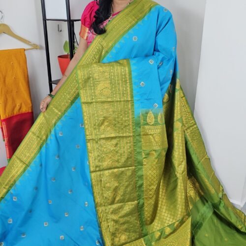 Vintage Gadwal Small Checks Saree Code GCG2 in sky blue with green border and grand pallu
